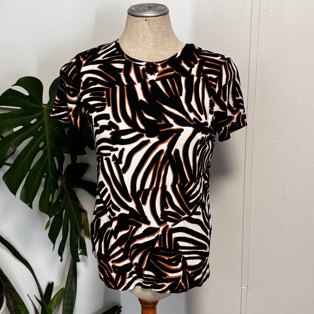 Nine West Soft Spun Top Women S Black Orange Abstract Palm Leaf Short Sleeve Tee